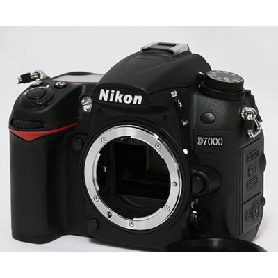 Nikon jR | D7000 18-200 VR II YLbgbÔ承i 64,000~