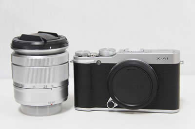 FUJIFILM 富士フィルム X-A1 シルバー レンズキット