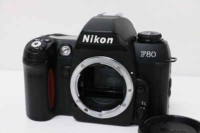 Nikon ニコン F80 ＋ MB-16 フィルムカメラ 一眼レフ