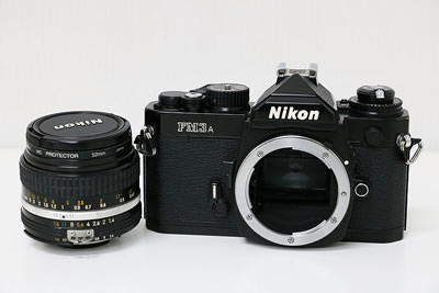 Nikon ニコン FM3A ブラック+50mm レンズ 一眼レフカメラ