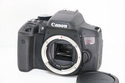 【買取実績】Canon キャノン EOS Kiss X8i ダブルズームキット デジタル一眼レフ