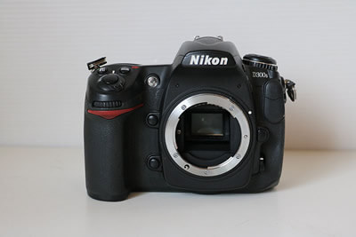 【買取実績】Nikon ニコン D300S AF-S DX 18-200G VR IIレンズキット +リモートコード MC-36付き