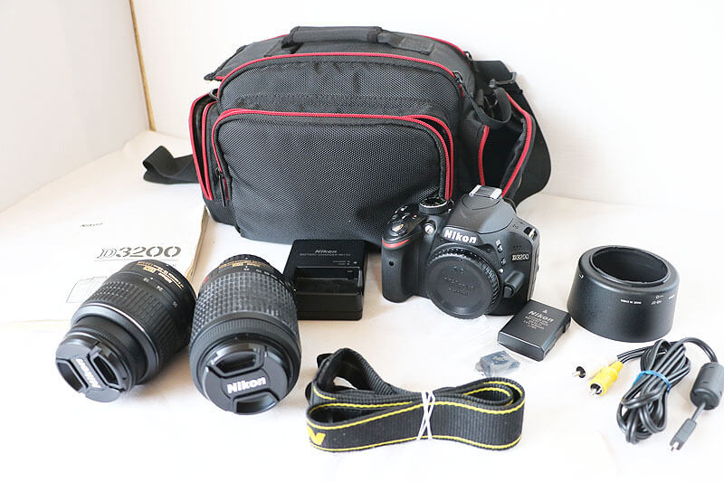 【買取実績】Nikon ニコン D3200 ダブルズームキット