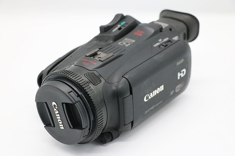 【買取実績】Canon キャノン CANON XA20 ＋ ハンドルユニット 付き
