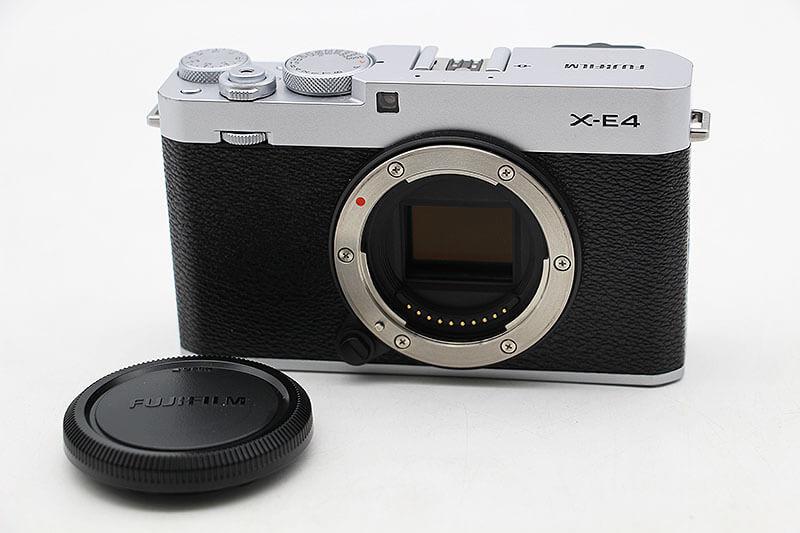 【買取実績】FUJIFILM 富士フイルム X-E4 ボディ