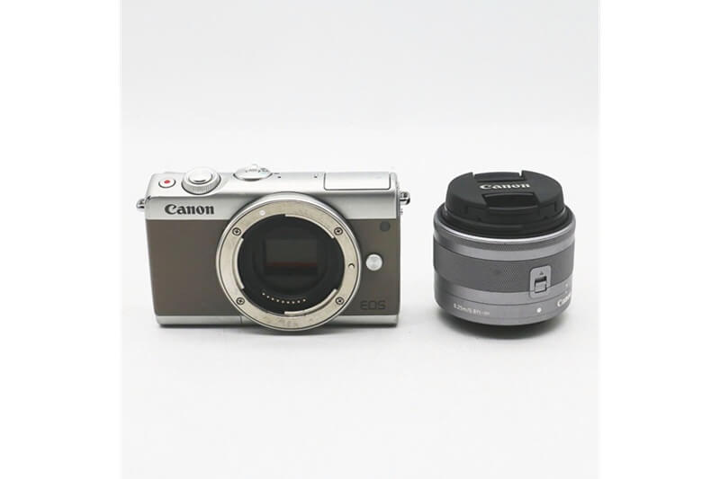 【買取実績】CANON キャノン EOS M100 EF-M15-45 IS STM レンズキット