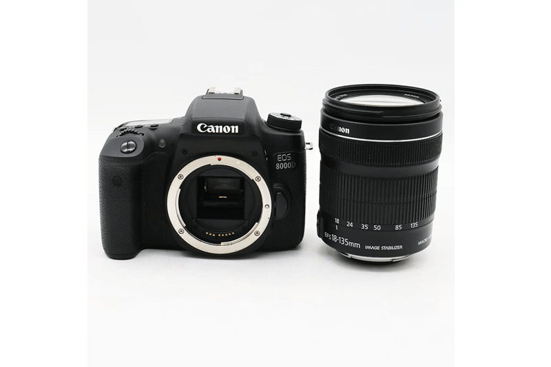 【買取実績】Canon キャノン EOS 8000D EF-S18-135 IS STM レンズキット